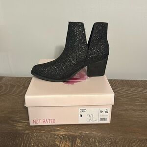 Not Rated size 9 Glitter boots